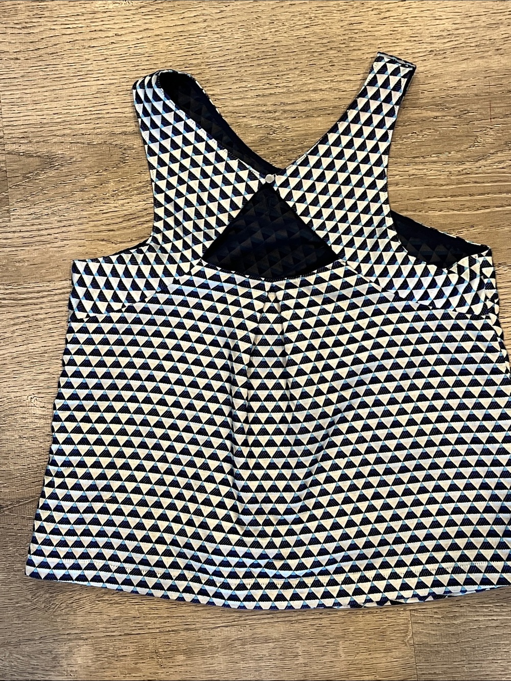 HD in Paris Black, White and Teal Geometric Cross-Back Top - Picture 5 of 8